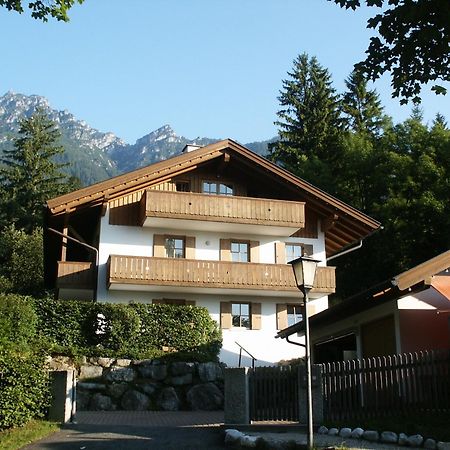 Ferienwohnung Almhuettenweg Dreitorspitze 가르미슈파르텐키르헨 외부 사진